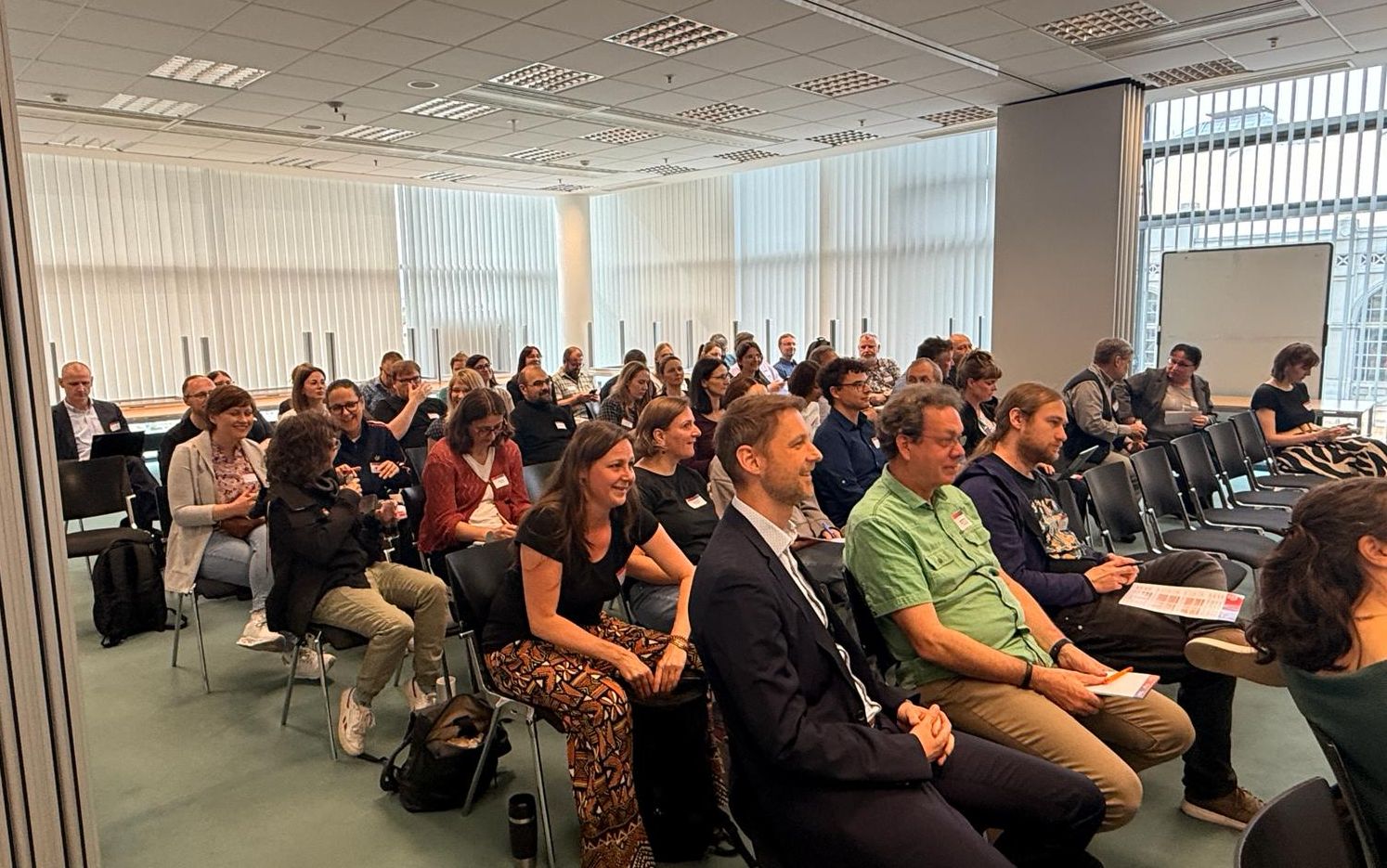 Teilnehmende bei einem Vortrag auf dem OPAL User Day.